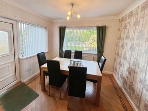 Dining room- click for photo gallery